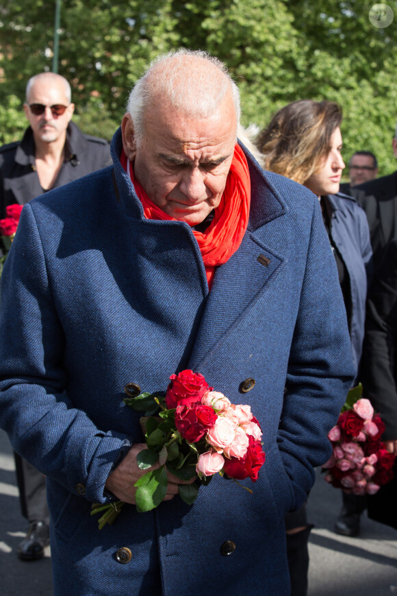 Michel Fugain - Obsèques de Maurane en l'église Notre-Dame des Grâces à Woluwe-Saint-Pierre en Belgique le 17 mai 2018.