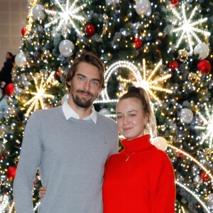 Exclusif - Camille Lacourt et Zoé Marchal (fille de Olivier Marchal) inaugurent les illuminations de Noël à Westfield Velizy 2, Velizy le 23 Novembre 2019 © Marc Ausset-Lacroix / Bestimage