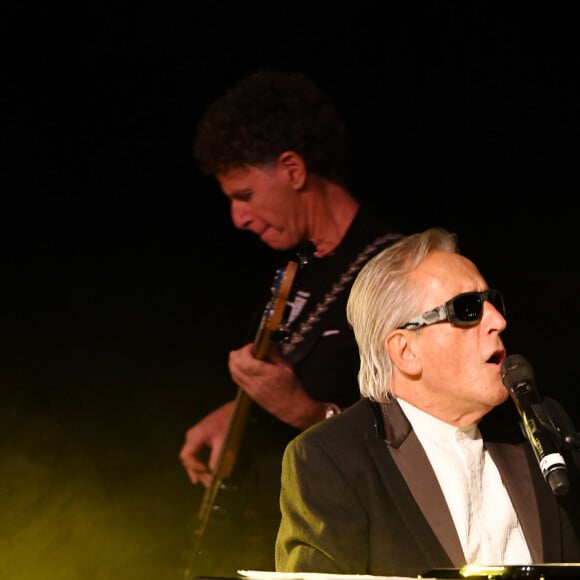 Gilbert Montagné - Concert de l'artiste à l'occasion de l'Appel National pour la Tsedaka au profit des plus démunis à Nice le 24 novembre 2019, au Palais Acropolis, salle Athéna. © Bruno Bebert/Bestimage