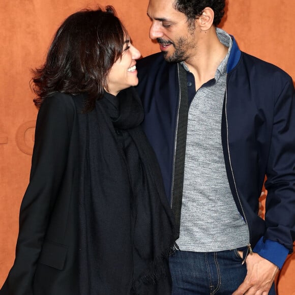 Tomer Sisley et sa femme Sandra - People au village pour la finale hommes lors des internationaux de France de tennis de Roland Garros 2019 à Paris le 9 juin 2019. © Jacovides - Moreau / Bestimage