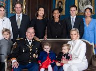 Charlene et Albert de Monaco : Rare photo de famille au palais, quasi au complet