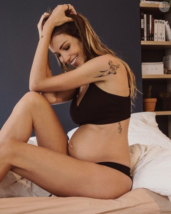 Alexandra Rosenfeld enceinte et divin en lingerie sur Instagram, le 14 novembre 2019