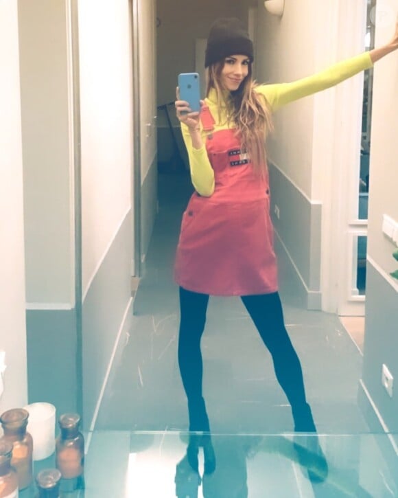 Alexandra Rosenfeld, enceinte, pose sur Instagram, le 25 octobre 2019