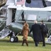 Donald Trump, sa femme Melania et leur fils Barron Trump quittent la Maison Blanche pour passer les vacances de Thanksgiving en Floride, le 26 novembre 2019 à Washington. 