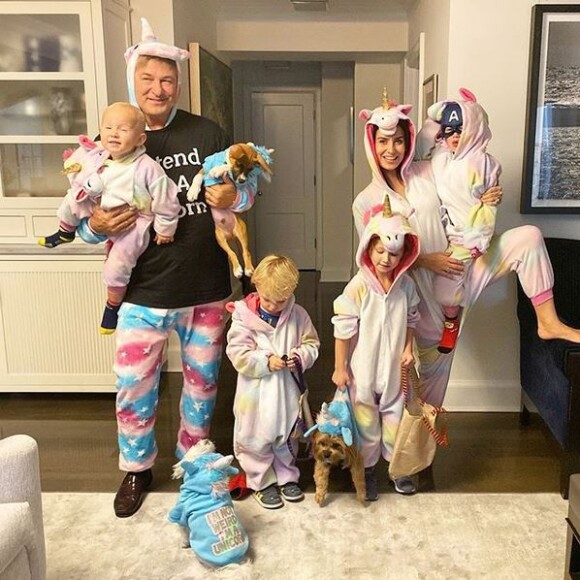 Hilaria Baldwin, Alec Baldwin et leur quatre enfants. Octobre 2019.