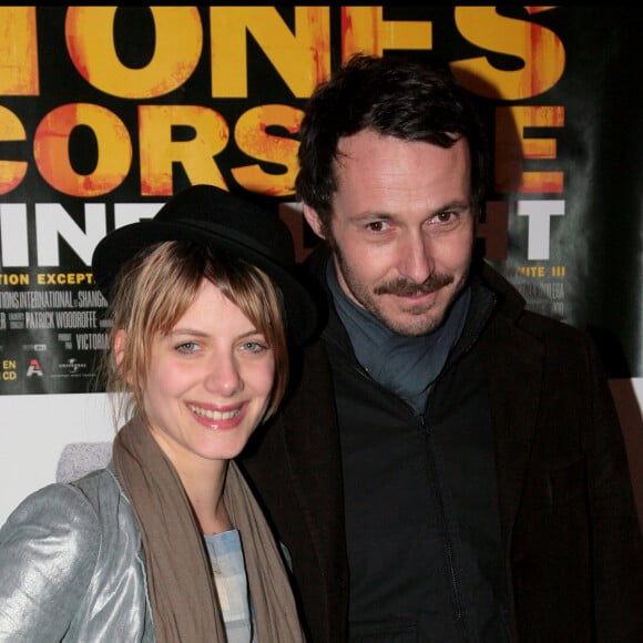 Mélanie Laurent et son compagnon Julien Boisselier à Paris en 2008. 