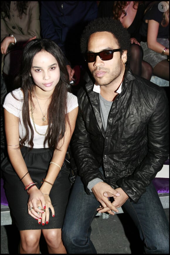 Lenny Kravitz et sa fille Zoë à la Fashion Week de Paris en 2007.