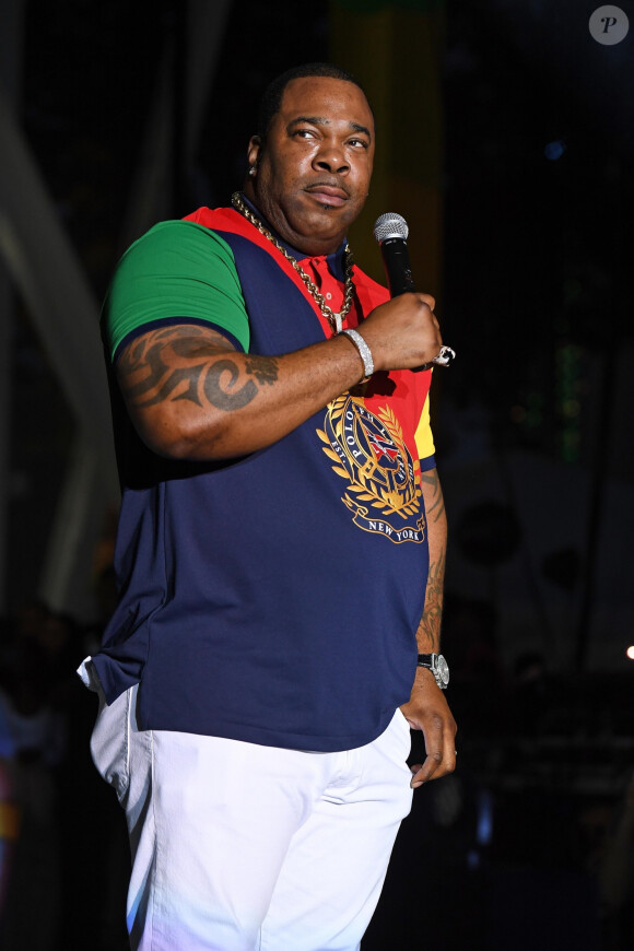 Busta Rhymes sur scène lors du festival "Kaya" à Miami, le 21 avril 2019.
Busta a effectivement posé sur la chanson "Ça va trop vite" des frères BigFlo & Oli. 