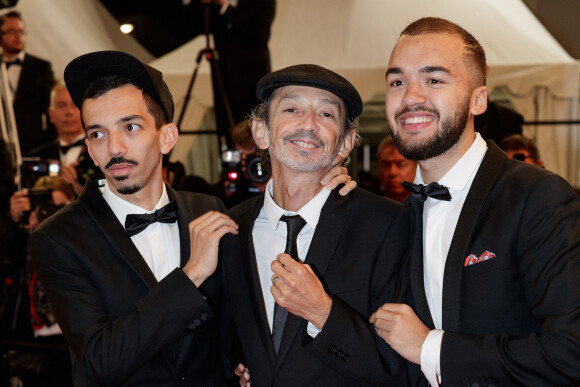 Fabian Ordonez et ses fils Bigflo et Oli - Montée des marches du film "Diego Maradona" lors du 72ème Festival International du Film de Cannes. Le 19 mai 2019 © Jacovides-Moreau / Bestimage