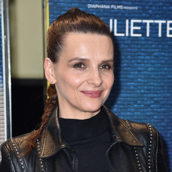 Juliette Binoche à l'avant-première du film Celle Que Vous Croyez au cinéma UGC Les Halles à Paris, le 26 février 2019.