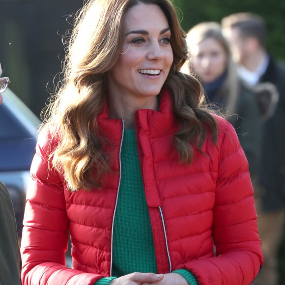 Kate Middleton a participé aux activités caritatives de Noël avec les familles et les enfants lors de sa visite à la "Peterley Manor Farm" à Buckinghamshire. Le 4 décembre 2019