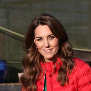 Kate Middleton a participé aux activités caritatives de Noël avec les familles et les enfants lors de sa visite à la "Peterley Manor Farm" à Buckinghamshire. Le 4 décembre 2019