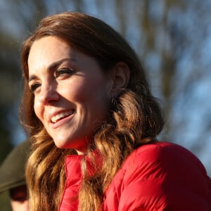 Kate Middleton a participé aux activités caritatives de Noël avec les familles et les enfants lors de sa visite à la "Peterley Manor Farm" à Buckinghamshire. Le 4 décembre 2019