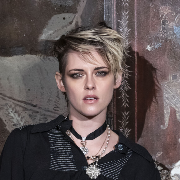 Kristen Stewart assiste au défilé Chanel Métiers d'Art 2019/2020 au Grand Palais. Paris, le 4 décembre 2019 © Olivier Borde / Bestimage