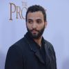Marwan Kenzari à la première de "The Promise" au théâtre TCL à Hollywood, le 12 avril 2017.