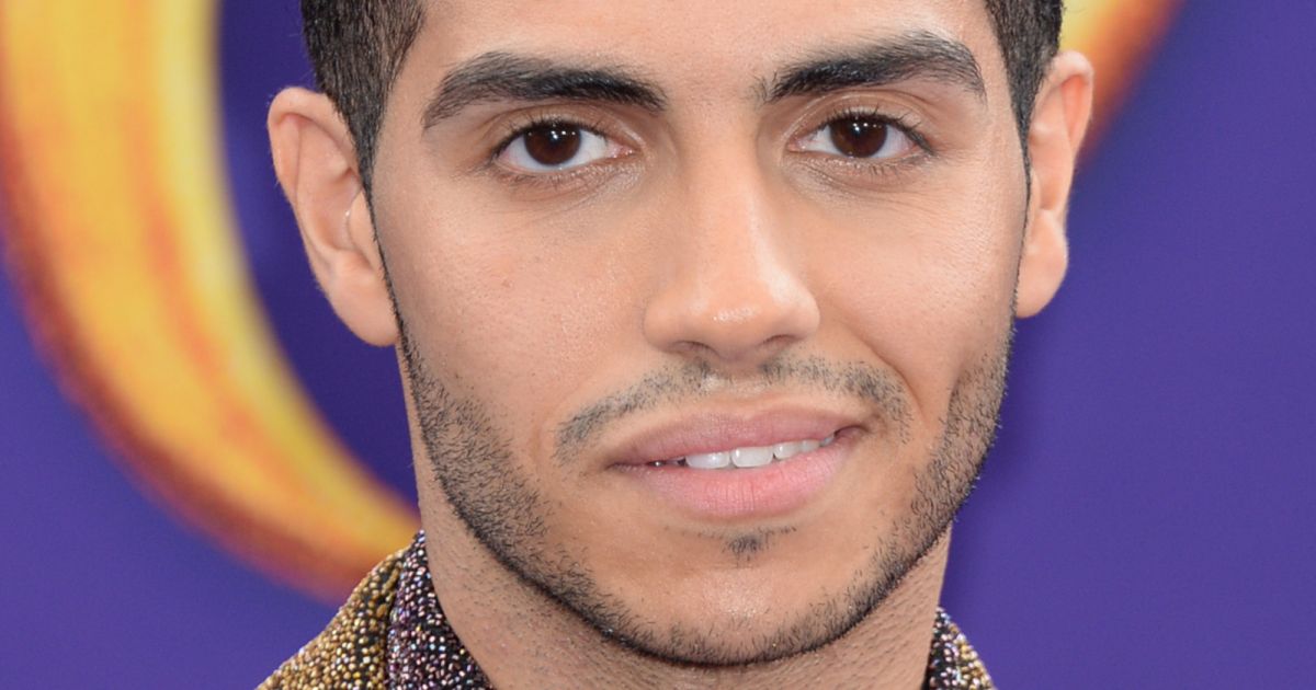 Mena Massoud Films Et Programmes Tv Mena Massoud catastrophé depuis Aladdin : "Je n'ai pas passé une seule