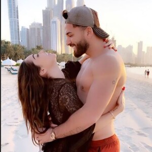 Thomas partage une photo avec Nabilla à Dubaï le 29 novembre 2019.