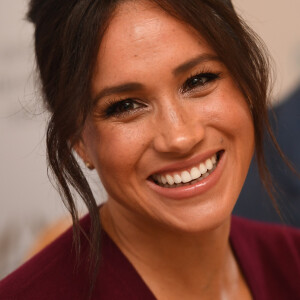 Le prince Harry, duc de Sussex, et Meghan Markle, duchesse de Sussex, participent à une réunion sur l'égalité des genres avec les membres du Queen's Commonwealth Trust (dont elle est vice-présidente) et du sommet One Young World au château de Windsor, le 25 octobre 2019.