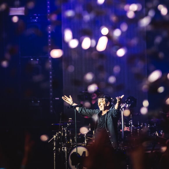 Exclusif - Premier jour du concert de Patrick Bruel lors de sa tournée "Ce soir on sort..." à Paris La Défense Arena le 6 décembre 2019. © Cyril Moreau/Bestimage