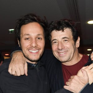 Exclusif - Vianney (Vianney Bureau) et Patrick Bruel - People en backstage lors du premier jour du concert de Patrick Bruel lors de sa tournée "Ce soir on sort..." à Paris La Défense Arena le 6 décembre 2019. © Coadic Guirec/Bestimage