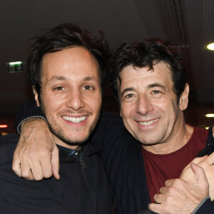 Exclusif - Vianney (Vianney Bureau) et Patrick Bruel - People en backstage lors du premier jour du concert de Patrick Bruel lors de sa tournée "Ce soir on sort..." à Paris La Défense Arena le 6 décembre 2019. © Coadic Guirec/Bestimage