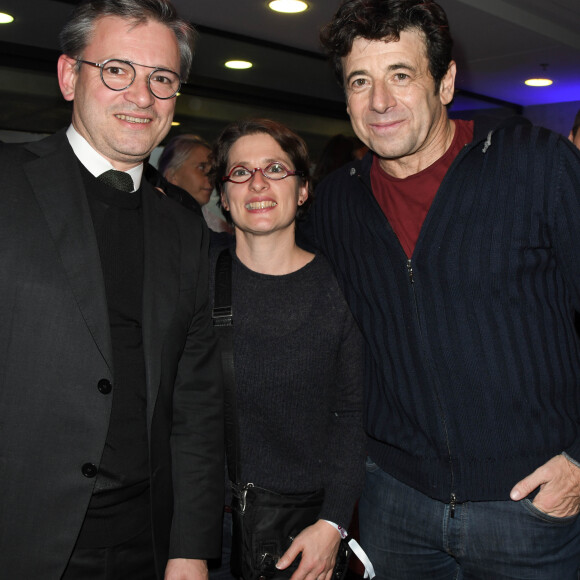 Exclusif - Jean-Charles Tréhan avec sa soeur et Patrick Bruel - People en backstage lors du premier jour du concert de Patrick Bruel lors de sa tournée "Ce soir on sort..." à Paris La Défense Arena le 6 décembre 2019. © Coadic Guirec/Bestimage