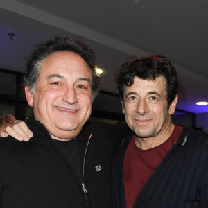 Exclusif - Thierry Klifa et Patrick Bruel - People en backstage lors du premier jour du concert de Patrick Bruel lors de sa tournée "Ce soir on sort..." à Paris La Défense Arena le 6 décembre 2019. © Coadic Guirec/Bestimage