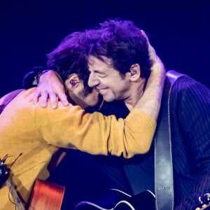 Exclusif - Vianney (Vianney Bureau) - Deuxième jour du concert de Patrick Bruel lors de sa tournée "Ce soir on sort..." à Paris La Défense Arena le 7 décembre 2019. © Cyril Moreau/Bestimage