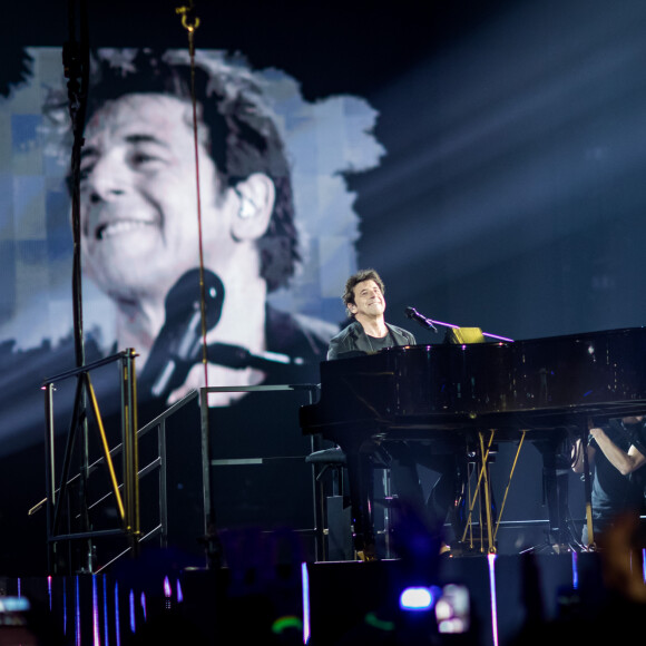 Exclusif - Deuxième jour du concert de Patrick Bruel lors de sa tournée "Ce soir on sort..." à Paris La Défense Arena le 7 décembre 2019. © Cyril Moreau/Bestimage