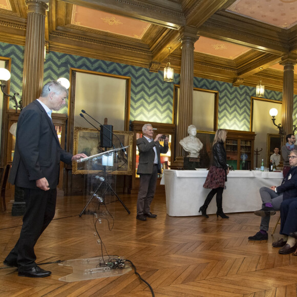 Exclusif - Macha Méril - Remise du "Prix Georges, Jacques et Elias Canetti" à l'institut Pasteur, le 10 décembre 2019 à Paris. © Pierre Perusseau / Bestimage.