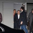 Roman Polanski et sa femme Emmanuelle Seigner quittent l'avant-première du film "J'accuse" au cinéma UGC Normandie entourés de cinq gardes du corps à Paris le 12 novembre 2019, quatre jours après les accusations de viol de Valentine Monnier.
