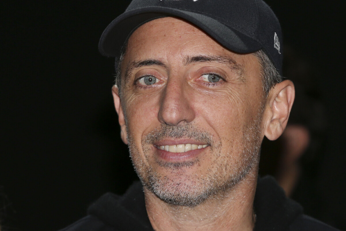 Photo Gad Elmaleh lors de la présentation du logo des Jeux Olympiques