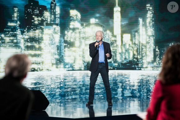 Exclusif - Le chanteur Dave - Enregistrement de l'émission "La boite à secrets" N°2, présentée par F.Bollaert, et qui sera diffusée le 20 décembre sur France 3 en prime time. Le 8 octobre 2019 © Tiziano Da Silva / Bestimage