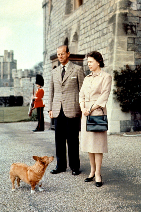 La reine Elizabeth II et le duc d'Edimbourg au château de Windsor, en 1959.