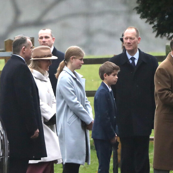 Lady Louise Windsor, James Mountbatten-Windsor, vicomte Severn et le prince Edward du Royaume-Uni, comte de Wessex, Sophie, comtesse de Wessex et la reine d'Angleterre, Elisabeth II - La famille royale britannique assiste à la messe dominicale à l'église St. Mary Magdalene de Sandringham, Norfolk, le 22 décembre 2019.