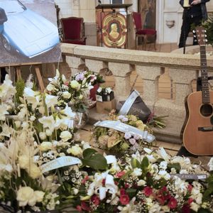 Les obsèques de Alain Barrière en l'église Saint-Joseph à La Trinité-sur-Mer le 23 décembre 2019.