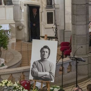 Les obsèques de Alain Barrière en l'église Saint-Joseph à La Trinité-sur-Mer le 23 décembre 2019.