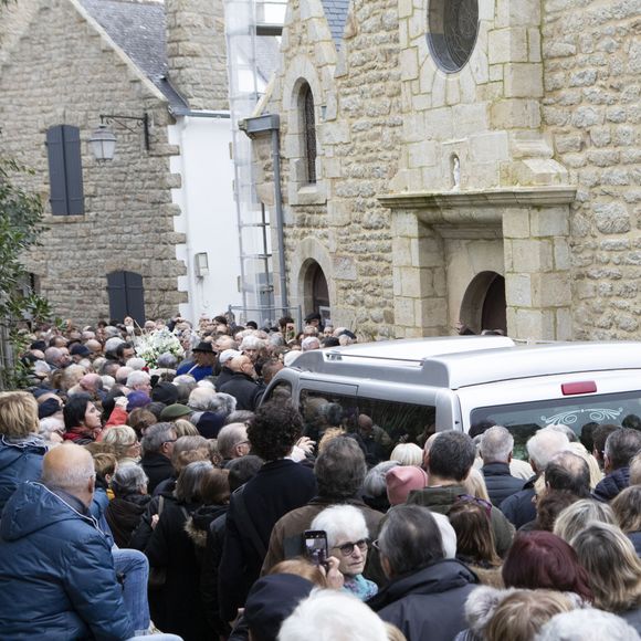 Les obsèques de Alain Barrière en l'église Saint-Joseph à La Trinité-sur-Mer le 23 décembre 2019.
