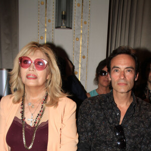 Amanda Lear, Anthony Delon - People au défilé Kithe Brewster Haute Couture Automne / Hiver 2019-2020 dans le cadre de la Fashion Week à l'hôtel Lutecia à Paris le 3 juillet 2019. © Philippe Baldini/Bestimage03/07/2019 - Paris