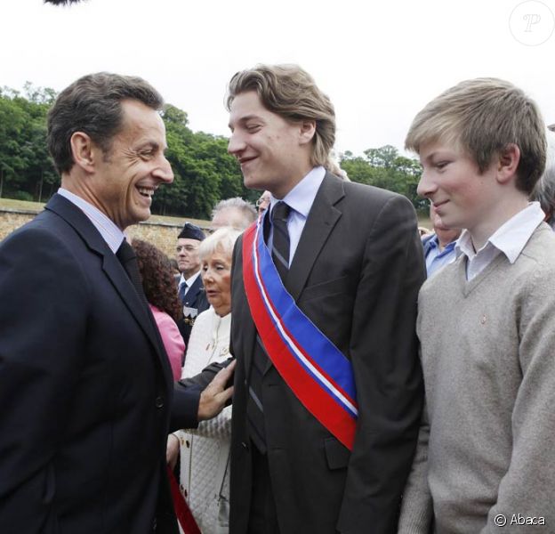 Exclu Nicolas Sarkozy Va Etre Grand Pere Purepeople