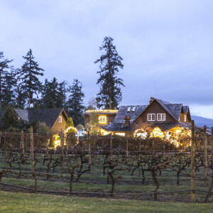 Le prince Harry et Meghan Markle ont fui le protocole de Noël de la famille royale pour se retrouver en famille au Canada. Le personnel de sécurité du Prince Harry et de Meghan Markle, duc et duchesse de Sussex, est venu en repérage dans ce restaurant , le Deep Cove Chalet , pour réserver une table romantique. 26/12/2019 - North Saanich