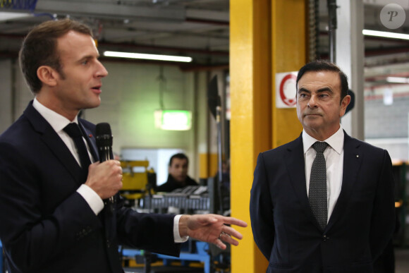 Le président de la république française, Emmanuel Macron accompagné de Carlos Ghosn, Président-directeur général du groupe Renault visite l'usine Renault Maubeuge Construction, Maubeuge, Nord, France, le 8 novembre 2018. © Stéphane Lemouton / Bestimage