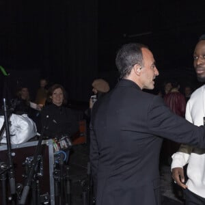 Exclusif - Nikos Aliagas et Dadju - Backstage de l'enregistrement de l'émission "La Chanson secrète 4", qui sera diffusée le 4 janvier 2020 sur TF1, à Paris. Le 17 décembre 2019 © Gaffiot-Perusseau / Bestimage