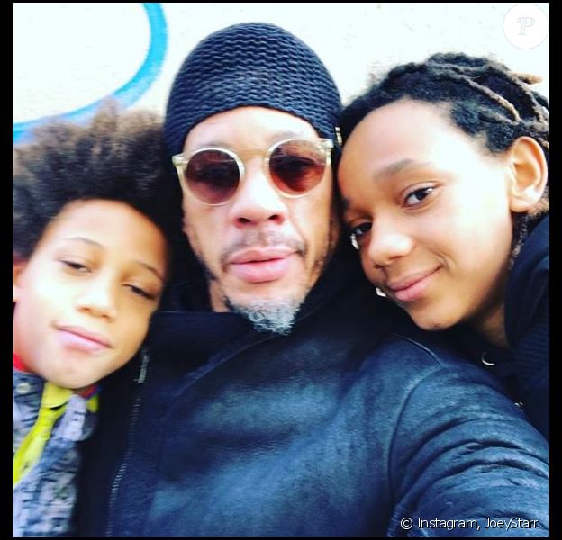 JoeyStarr avec ses fils Matisse et Kalil - photo postée sur le compte Instagram du rappeur le 18 février 2018.