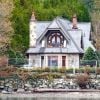 Exclusif - Le manoir au bord de l'eau à North Saanich, sur l'île Victoria, au Canada, où le prince Harry, sa femme Meghan Markle et leur bébé Archie ont passé les vacances de Noël et du Nouvel an.