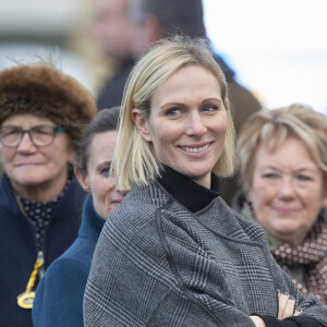 Zara Phillips (Zara Tindall) après la course de Cheltenham où le cheval Chequred View appartenant à sa mère, la princesse Anne et monté par le jockey Gavin Sheehan, est arrivé 2e. Cheltenham, 13 décembre 2019.