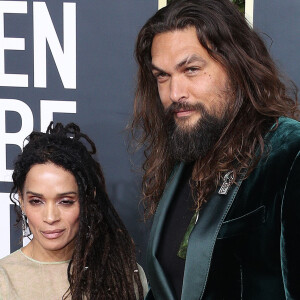 Jason Momoa et sa femme Lisa Bonet - Photocall de la 77e cérémonie annuelle des Golden Globe Awards au Beverly Hilton Hotel à Los Angeles. Le 5 janvier 2020.