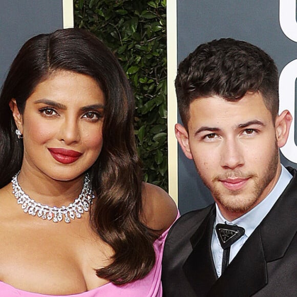 Priyanka Chopra et son mari Nick Jonas - Photocall de la 77e cérémonie annuelle des Golden Globe Awards au Beverly Hilton Hotel à Los Angeles. Le 5 janvier 2020.