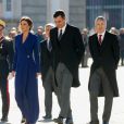 La reine Letizia d'Espagne avec le chef du gouvernement Pedro Sanchez lors de la traditionnelle pâque militaire, premier rendez-vous officiel de l'année civile, le 6 janvier 2020 au palais royal, à Madrid.