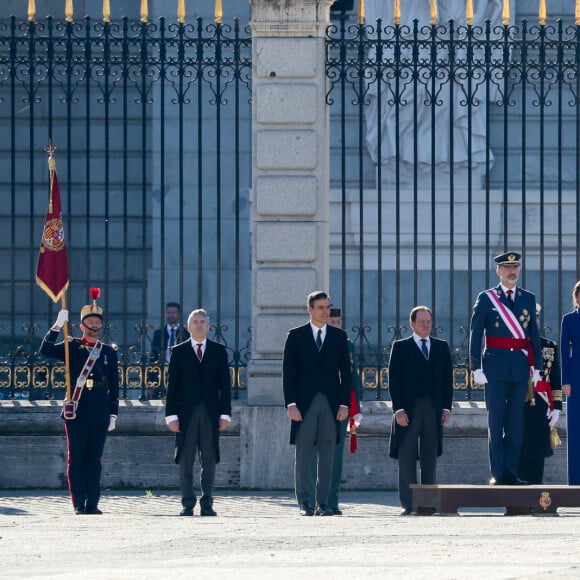 Le roi Felipe VI et la reine Letizia d'Espagne présidaient à la traditionnelle pâque militaire, premier rendez-vous officiel de l'année civile, le 6 janvier 2020 au palais royal, à Madrid.